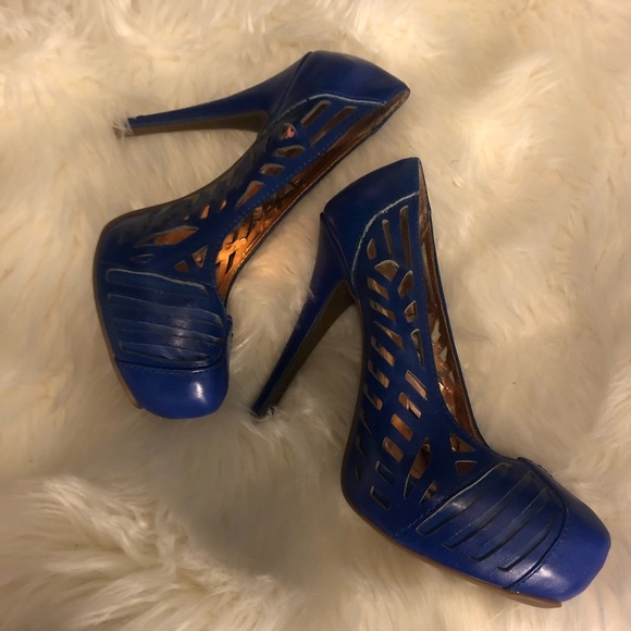 BCBG blue leather cutout platform heels - Picture 1 of 7